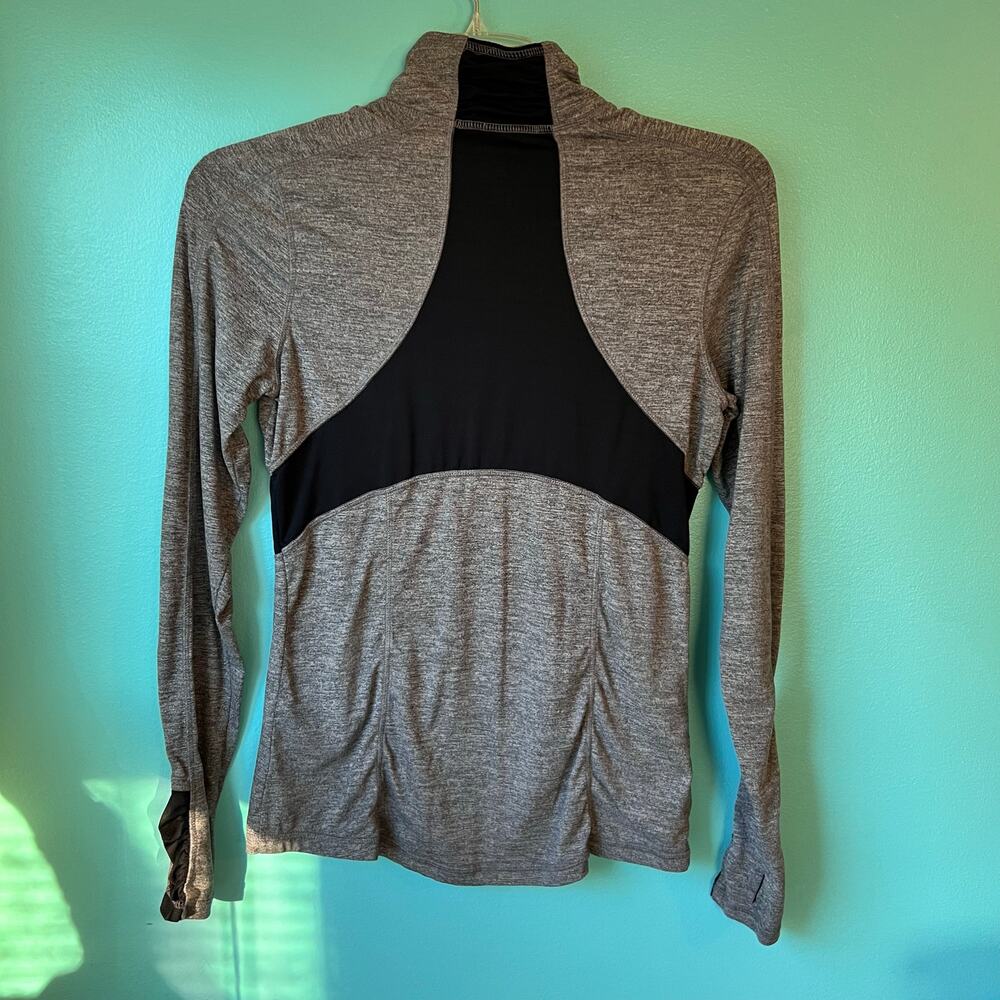 Layer 8 Performance Athletic Top Long Sleeve Size… - image 5